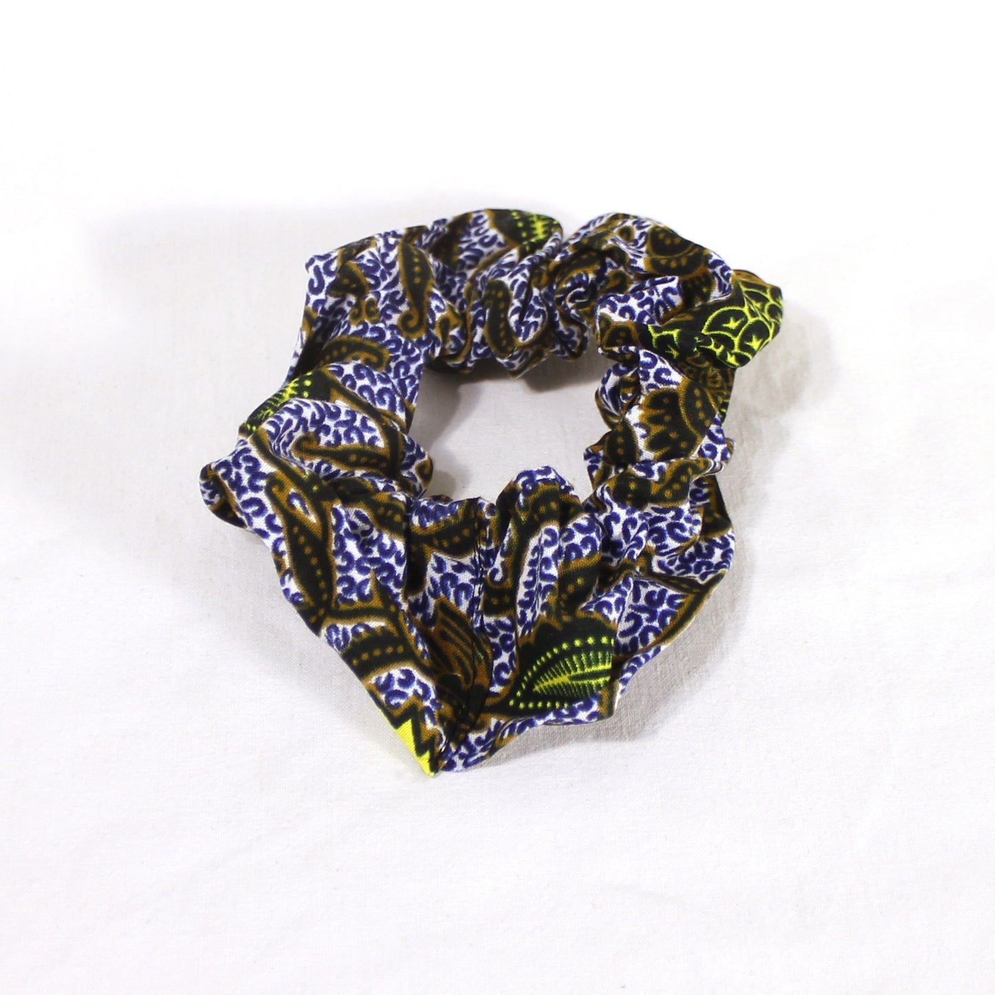 Scrunchie "Nuguniw" (big)